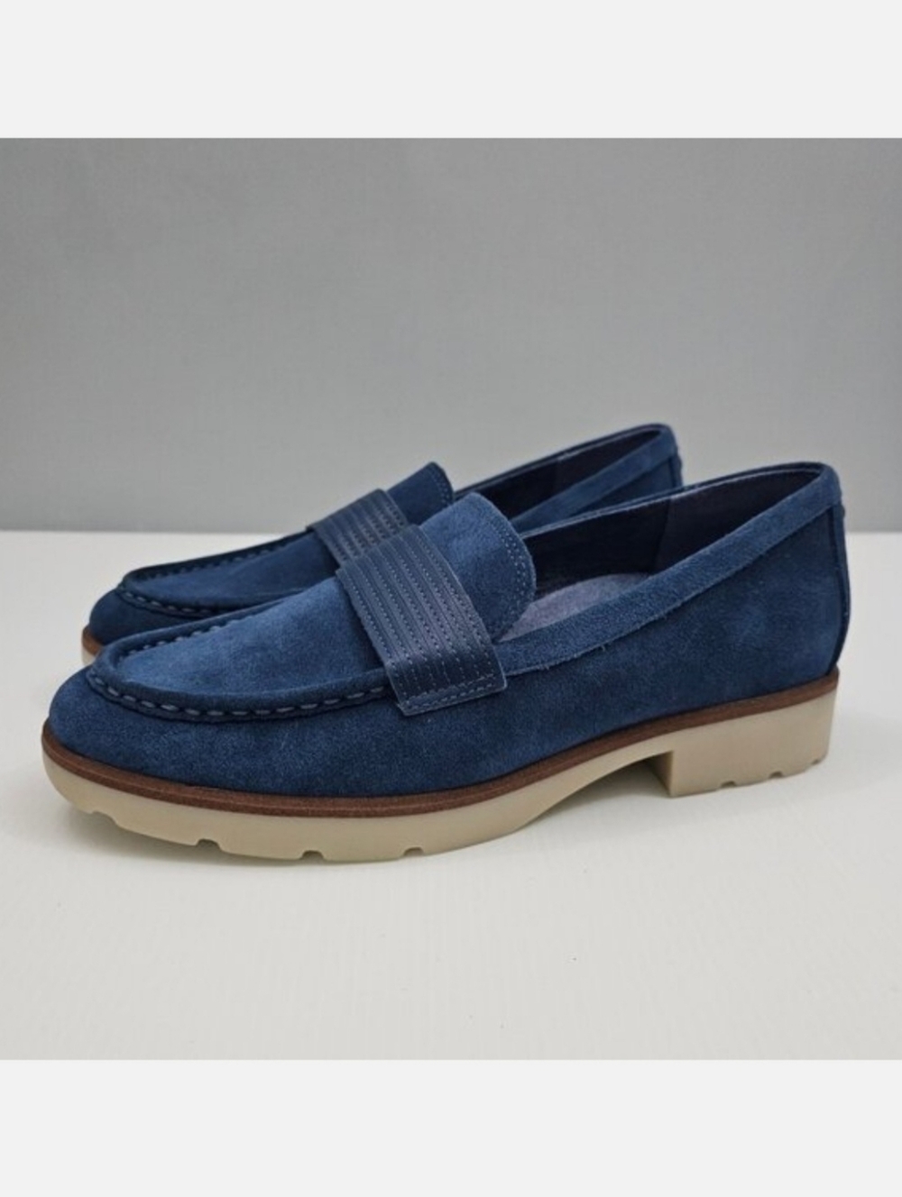 Vionic Corinne Lug Sole Loafer Womens 8.5 Denim Blue Suede Orthotic Comfort